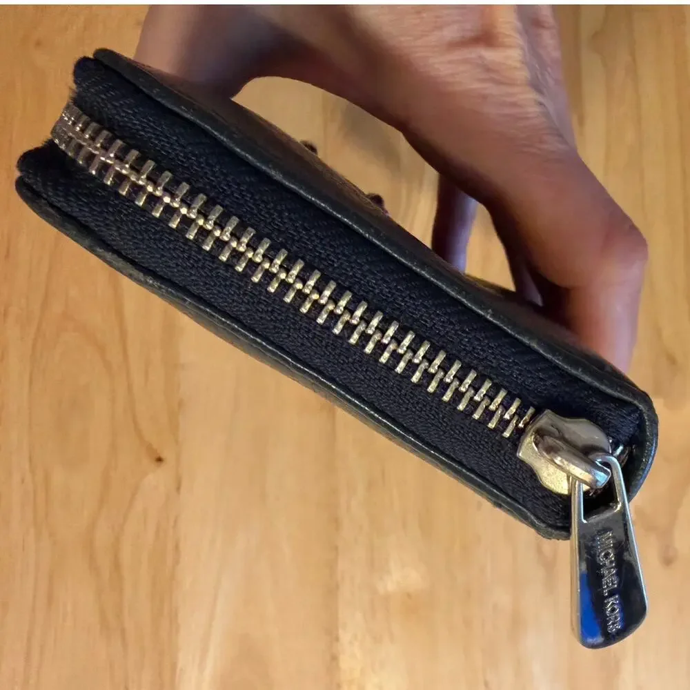 Michael Kors Jet Set Navy Blue Zip Around Long Continental Wallet EUC - Picture 16 of 16